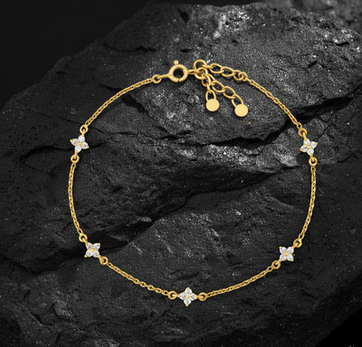 Dainty Clover Bracelet - Tresha