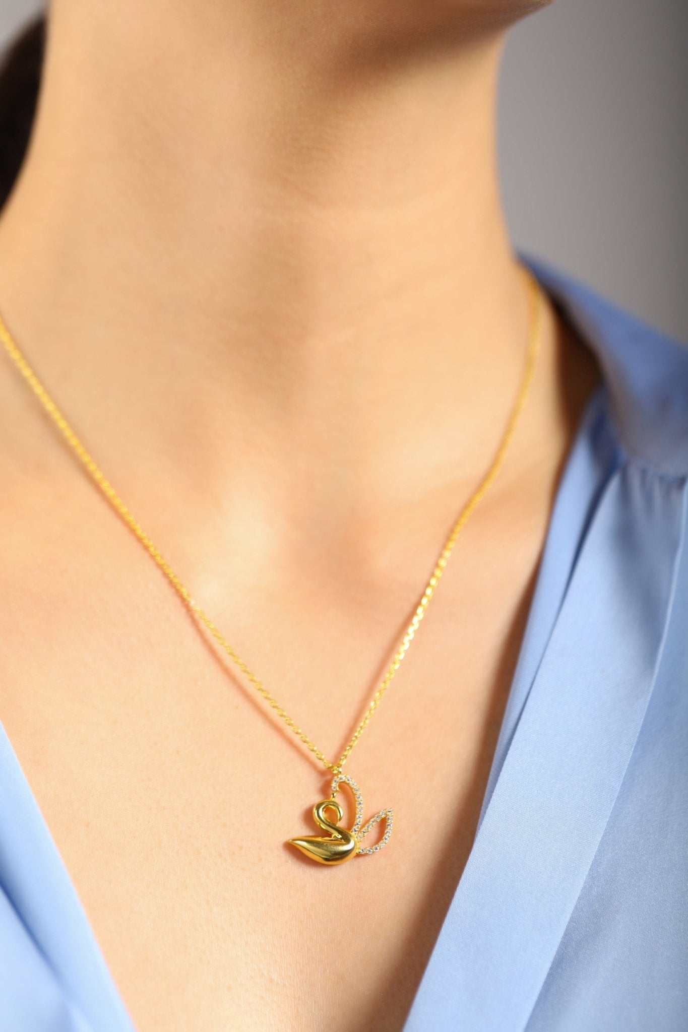 Jema Swan Pendant - Tresha